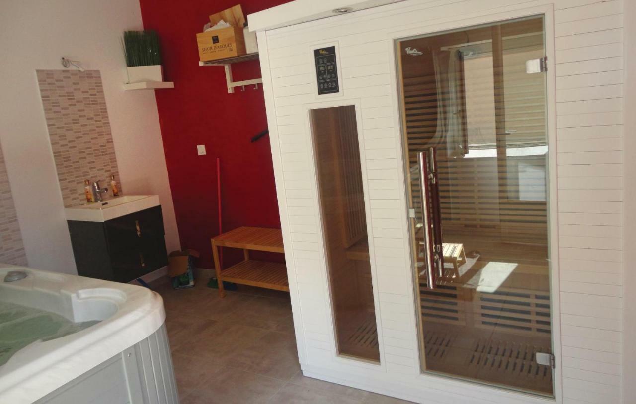 2 Bedroom Amazing Home In Narbonne Eksteriør bilde
