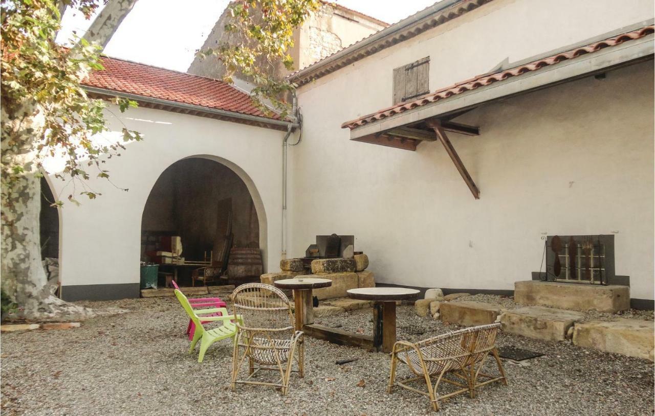 2 Bedroom Amazing Home In Narbonne Eksteriør bilde
