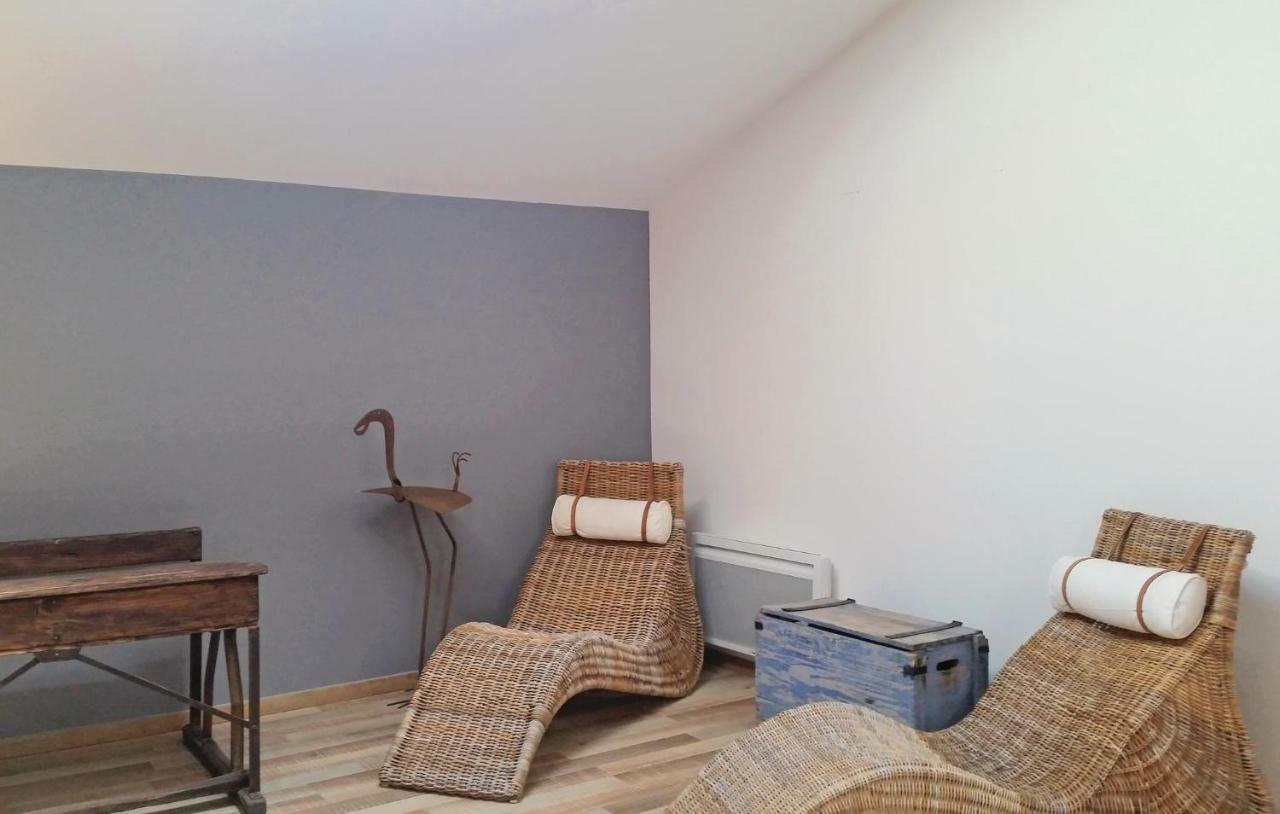 2 Bedroom Amazing Home In Narbonne Eksteriør bilde